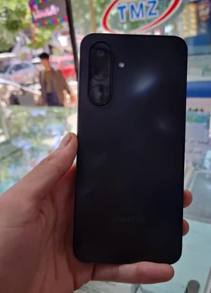 Samsung Galaxy A17 5G ساموسنگ (6GB / 128GB / Black)